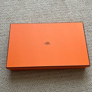 Hermes collapsible box (15.25in x 9.5in x 2.5in)